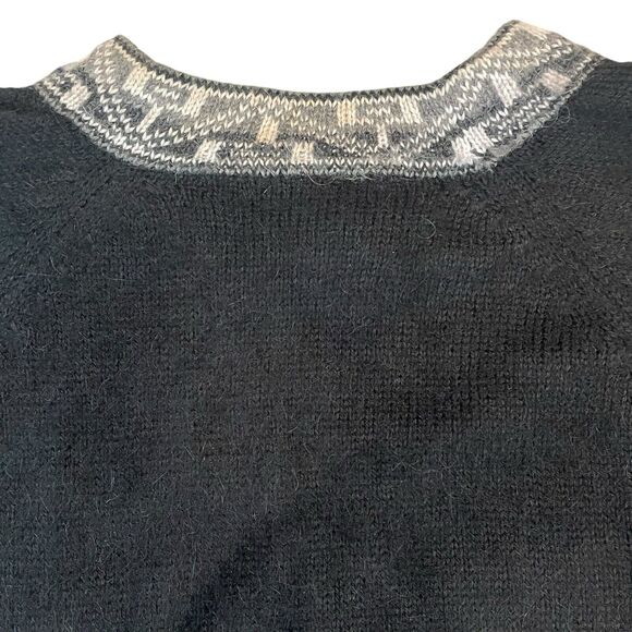 Peruvian Hand Made Alpaca Wool Sweater Women's Size Large Black Warm Cozy - Picture 7 of 12